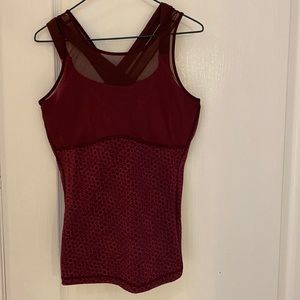 Size 12 Lululemon raspberry coloured tank.